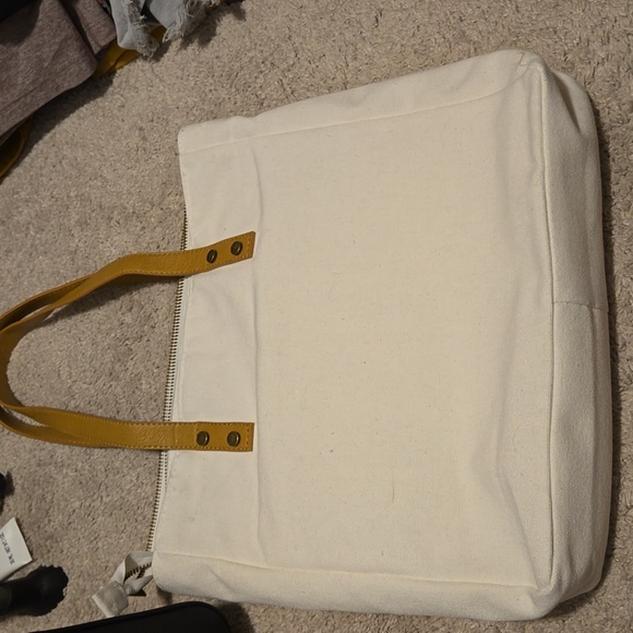 Cozy Earth linen tote - Picture 3 of 3